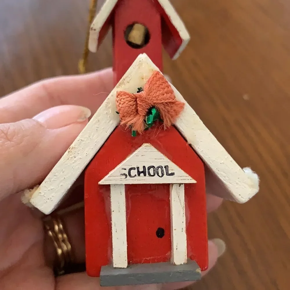 Vtg Kurt Adler wooden schoolhouse ornament‎